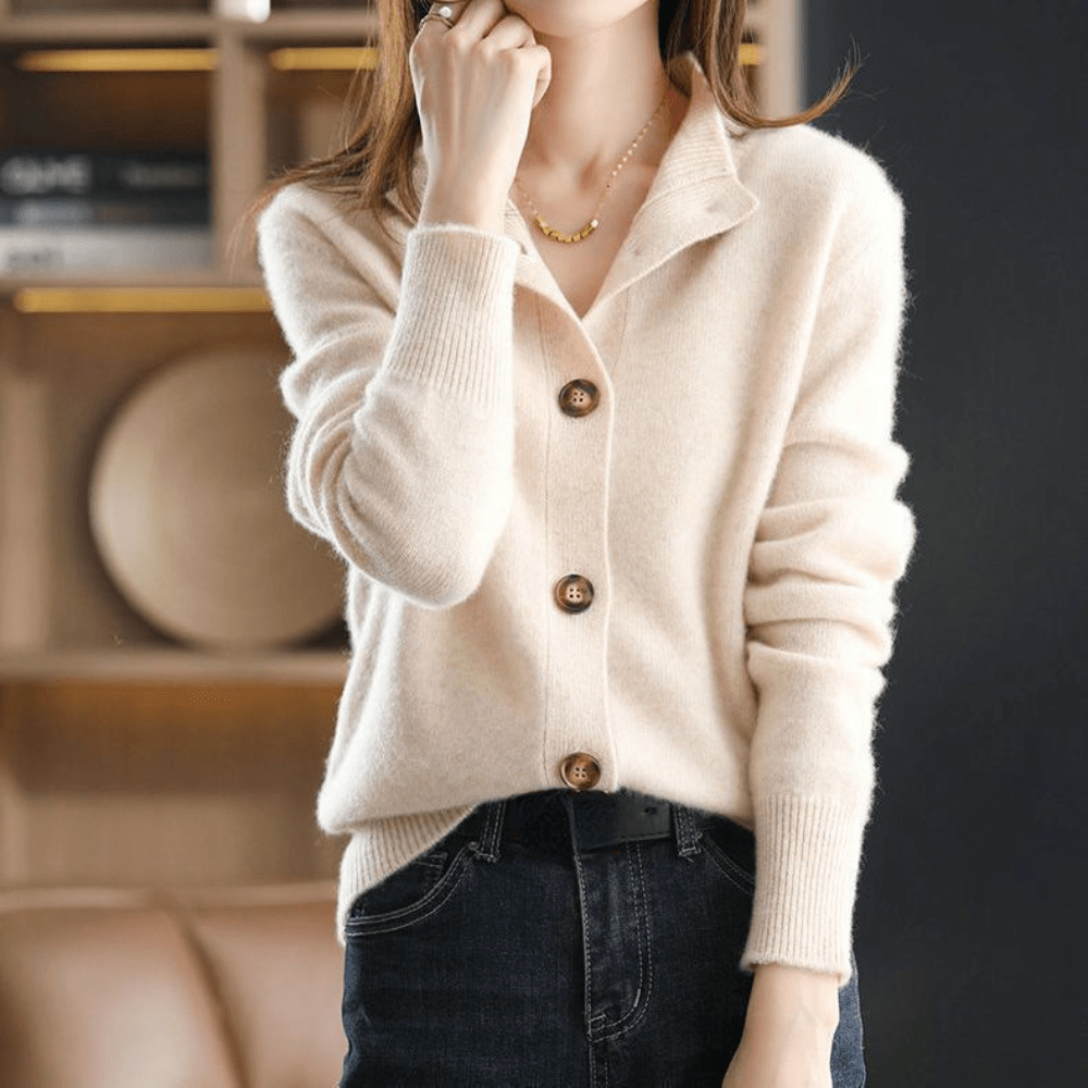 NIKA | Retro Cardigan with Collar
