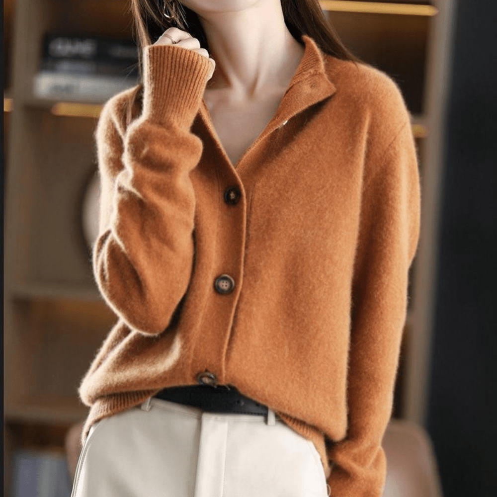 NIKA | Retro Cardigan with Collar