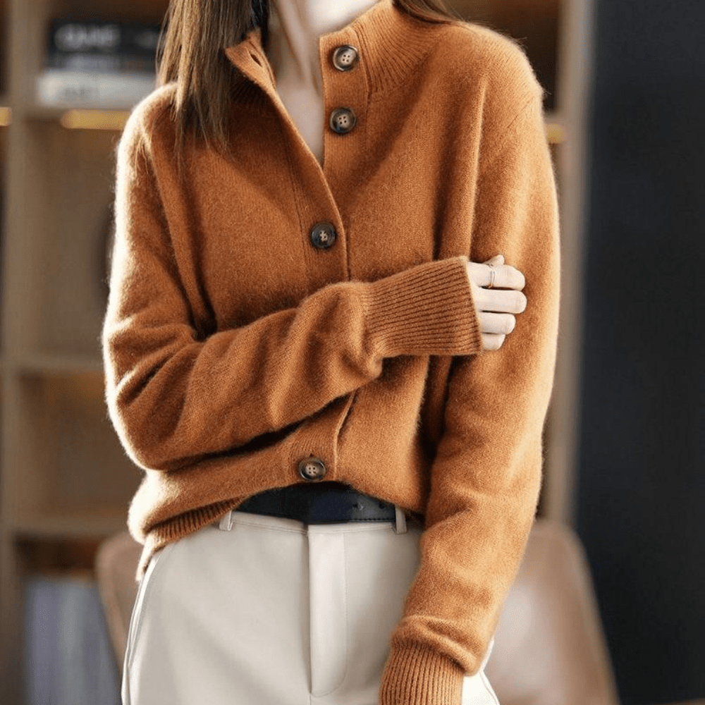 NIKA | Retro Cardigan with Collar